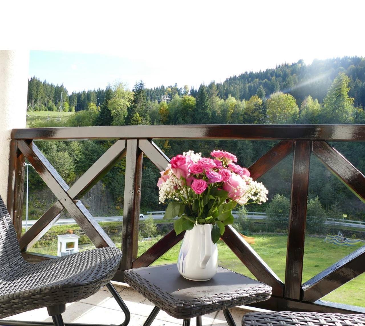 Hotel Skilandhouse Bukovel Exterior foto